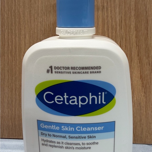 Cetaphil Bundle - Picture 2 of 9